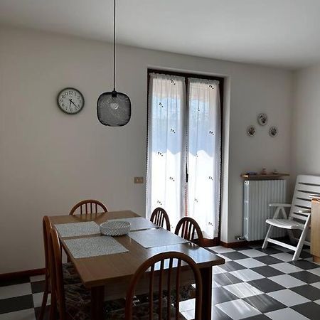 Near Town Centre And Lake - Le Colombe Bardolino Extérieur photo